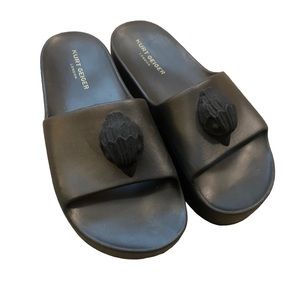 Kurt Geiger Black Slides